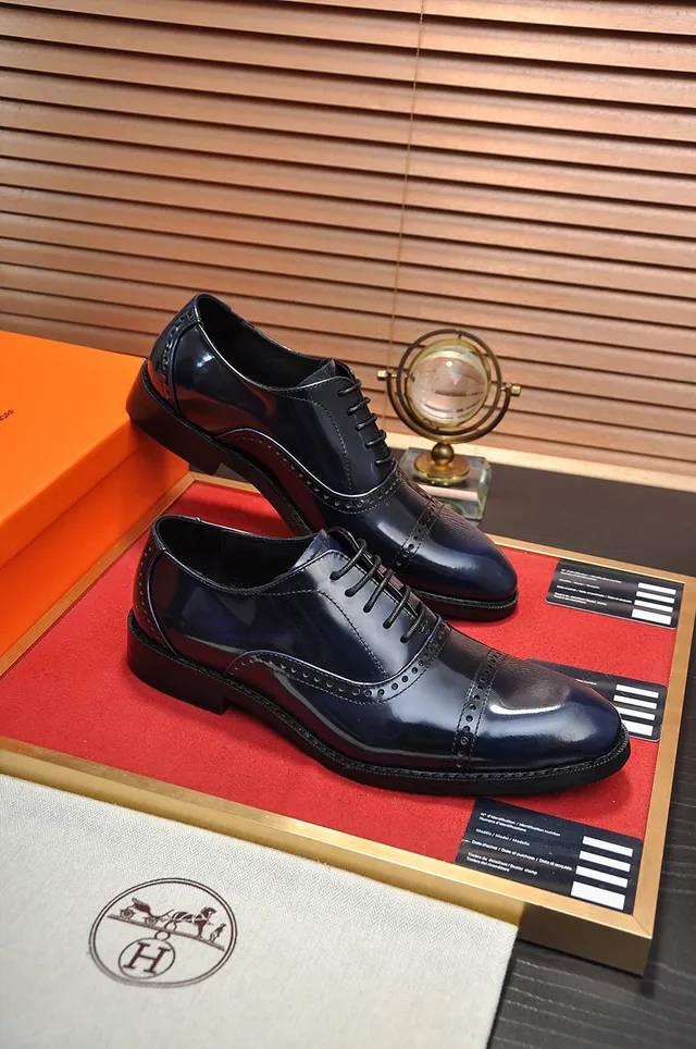 Hermès Navy Black Cap-Toe Full-Brogue Oxford Shoes 6