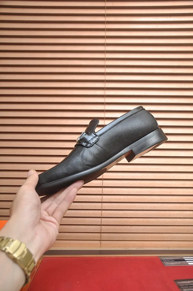Hermès Oran Black Leather Horsebit Loafers 5