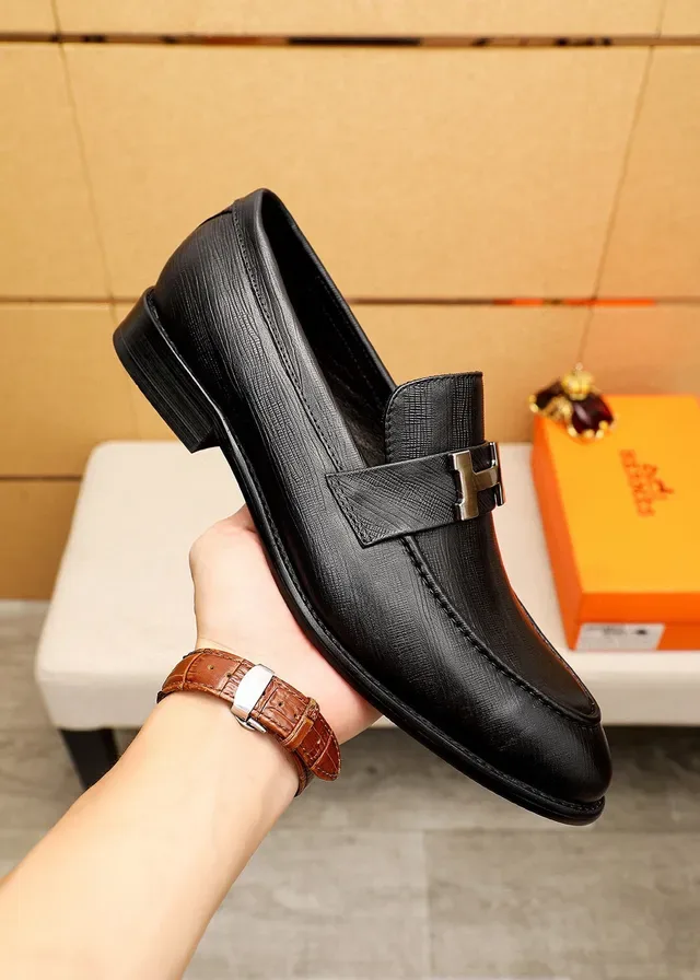 Hermès Oran Black Textured Leather H-Buckle Loafers 5