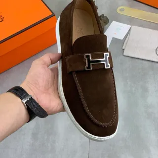 Hermès Oran 棕色麂皮 H-Buckle 乐福鞋