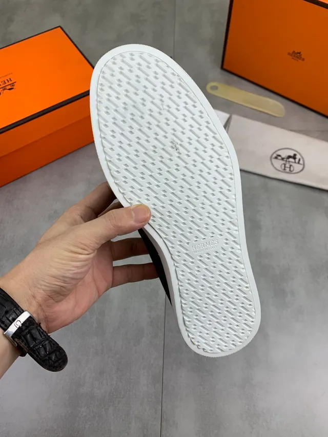 Hermès Oran বাদামি স্যুড H-Buckle লোফার 2