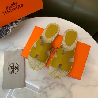 Hermès Oran نعال جلد لون خردل مع حزام H منسوج جوت