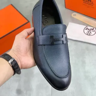 Hermès Oran 海军蓝 粒面皮革 H-Buckle 乐福鞋