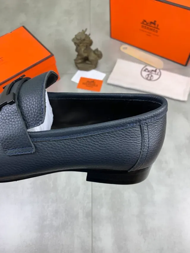 Hermès Oran Bleu Marine Cuir Pebbled H-Buckle Mocassins 4