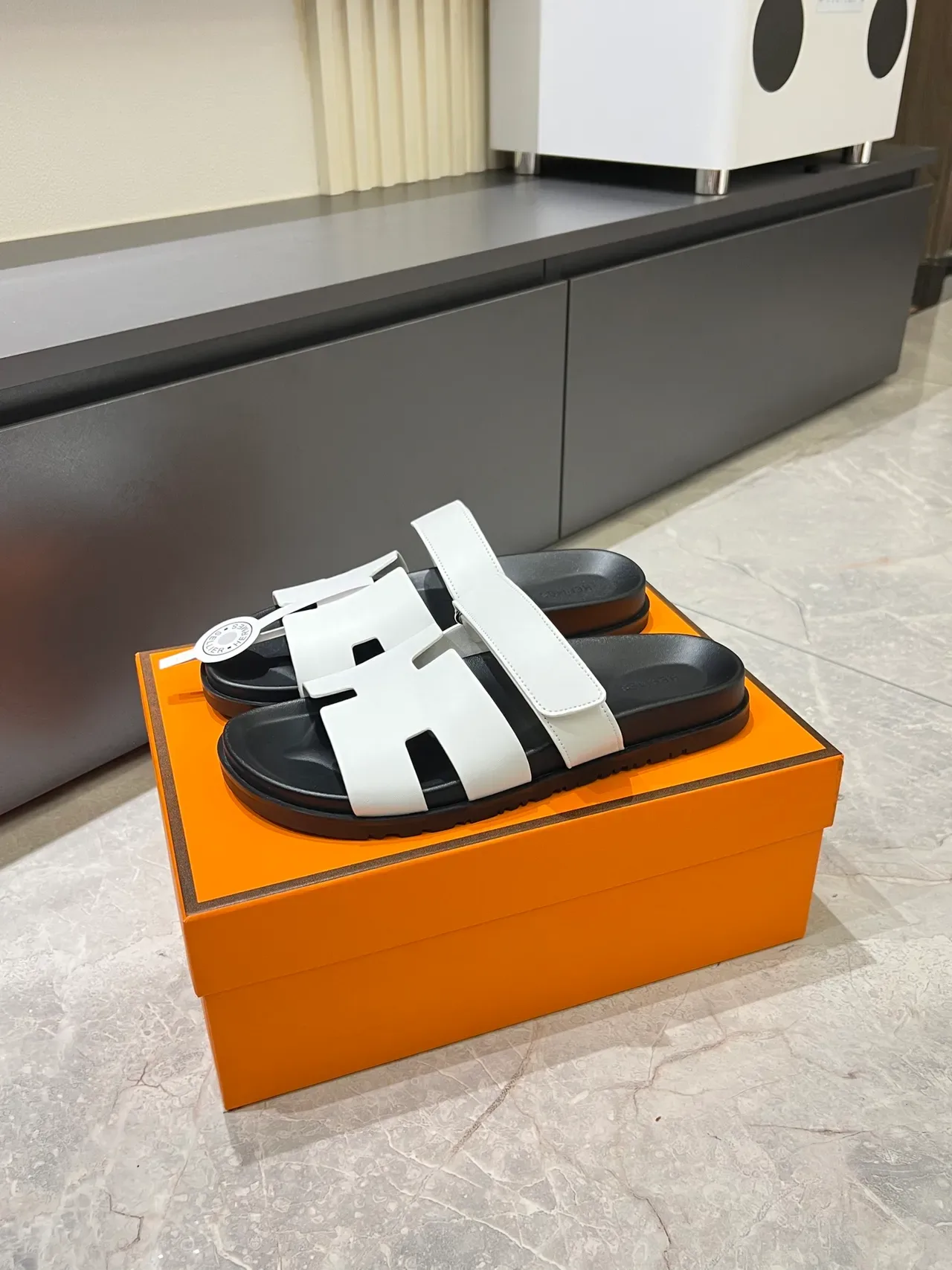 Hermès Oran Slide H-Strap Leather Slippers 24