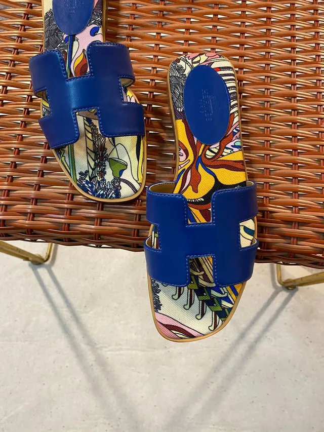 Hermès Oran Slide 多彩印花帆布蓝色带拖鞋 4