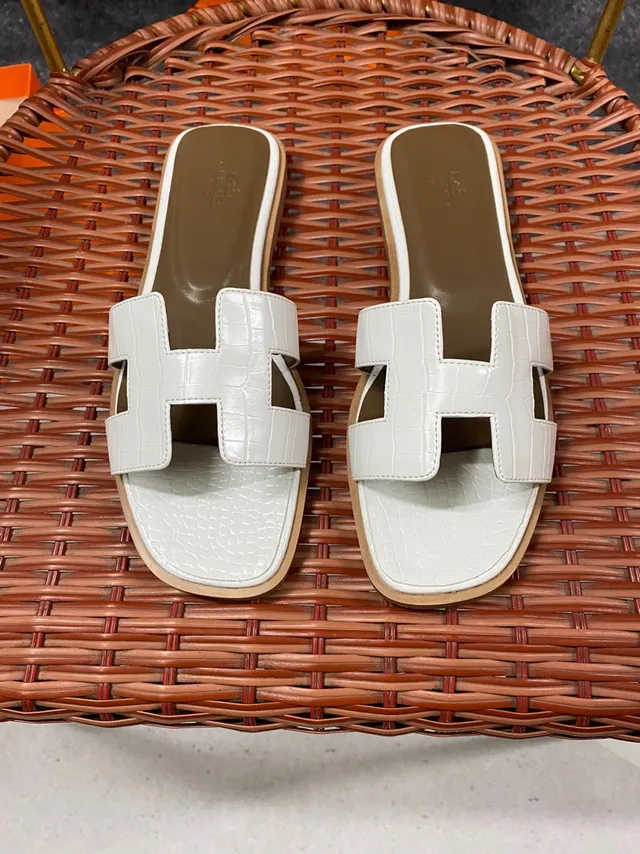 Hermès Oran Slide White Croc-Embossed Leather Slippers 5