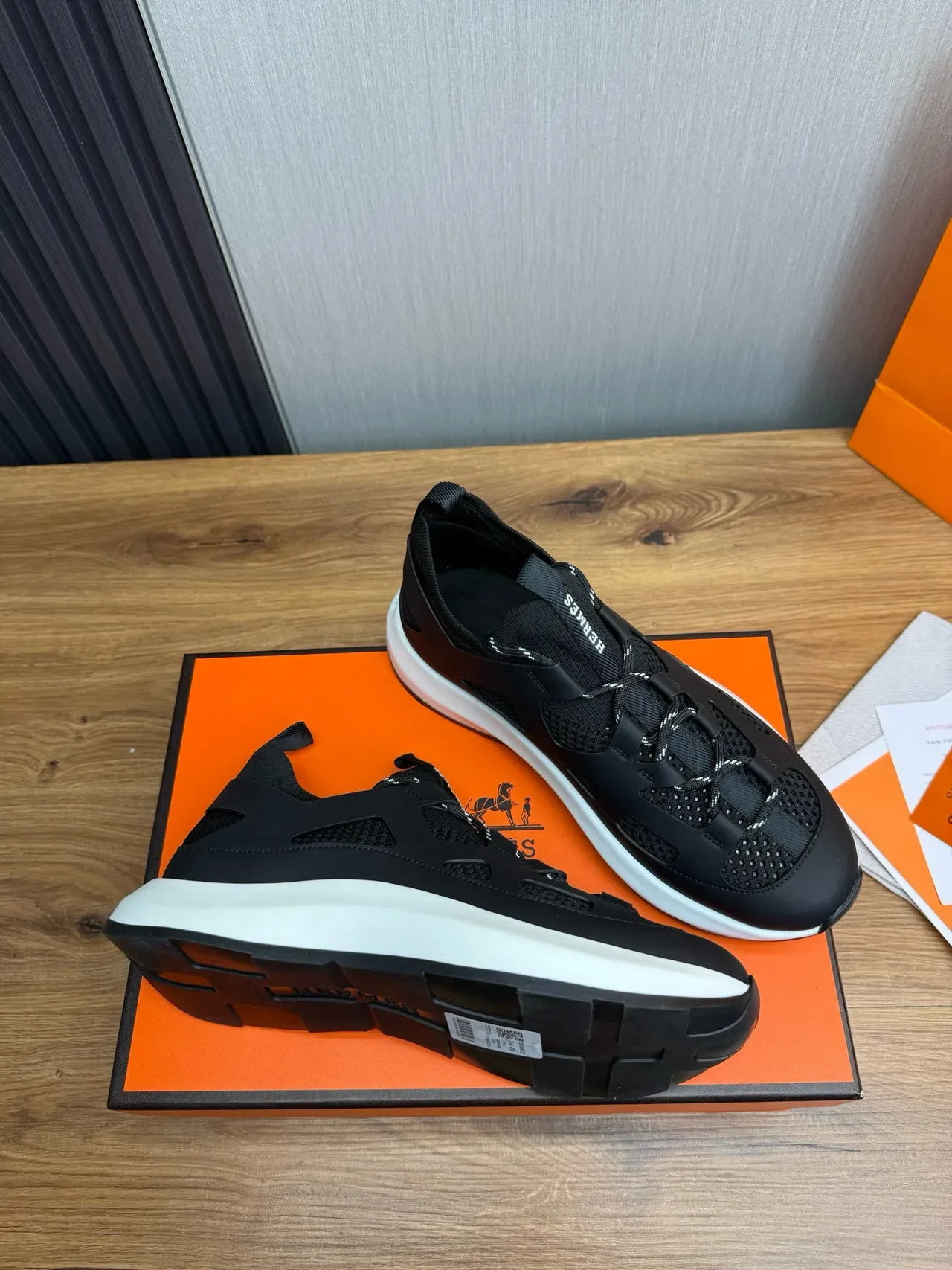 Hermès Oran Sneaker Black and White Lifestyle Sneakers 4