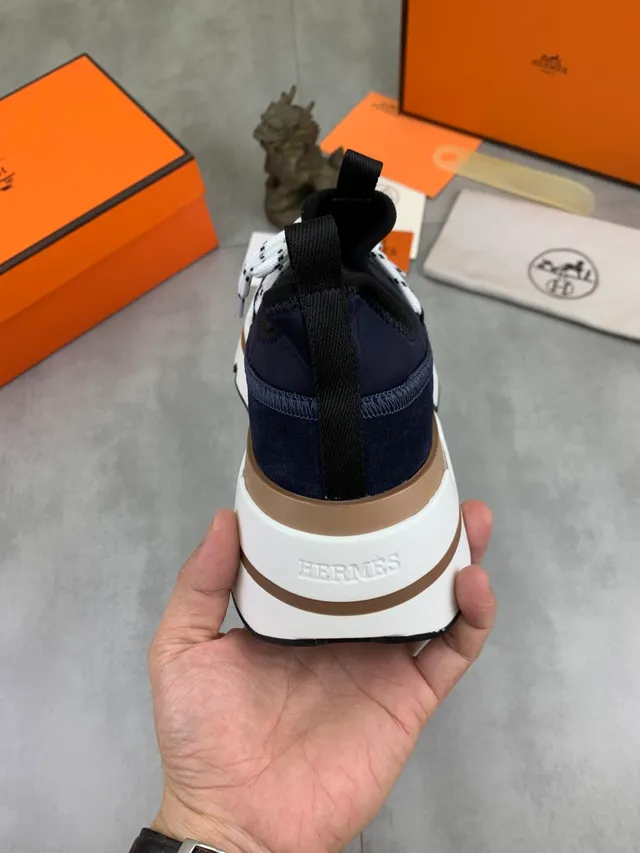 Hermès Oran حذاء رياضي كحلي سويد منقط دانتيل أسلوب حياة حذاء رياضي 4