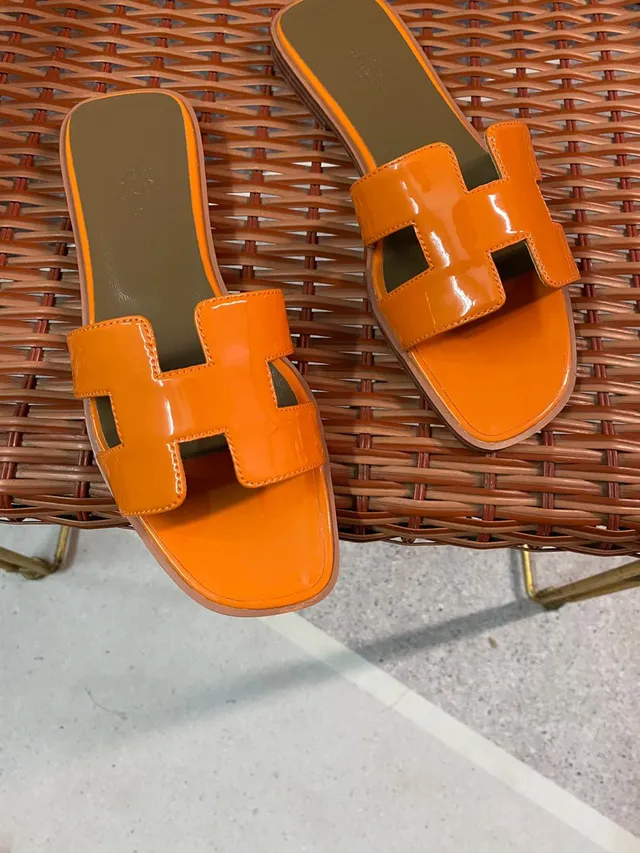 Hermès Orange Brown Glossy Patent Leather H-Shaped Strap Slippers 5