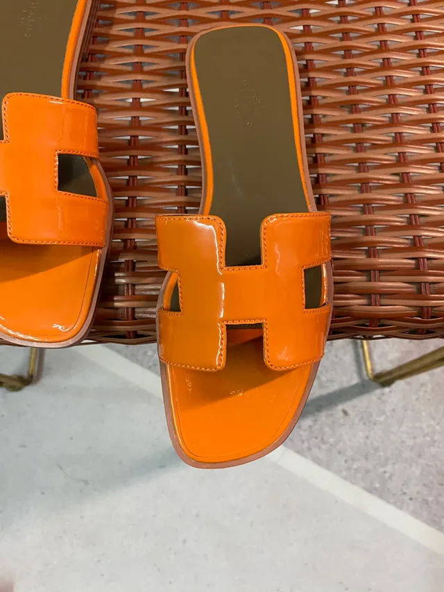 Hermès Orange Brown Glossy Patent Leather H-Shaped Strap Slippers 6