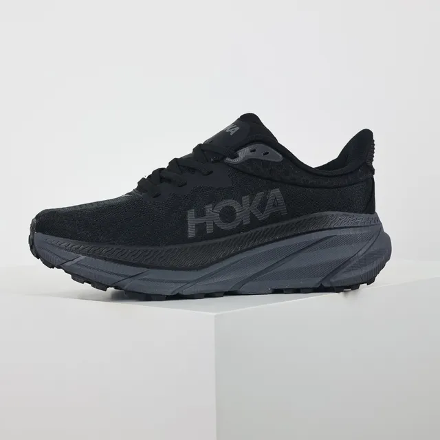Hoka काला भूरा निट अपर टोनल मोनोक्रोम रनिंग जूते 9