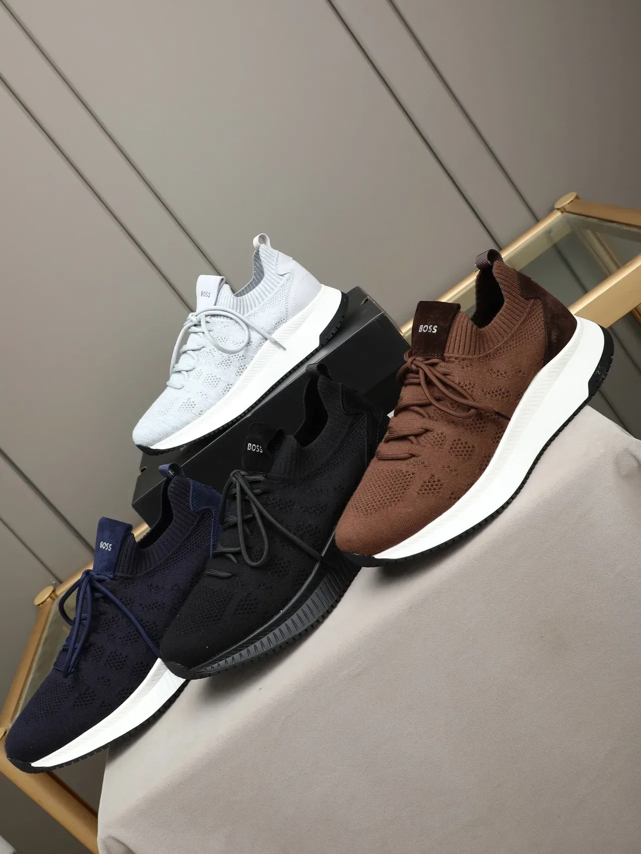 Hugo Boss 黑色针织系带休闲运动鞋 2