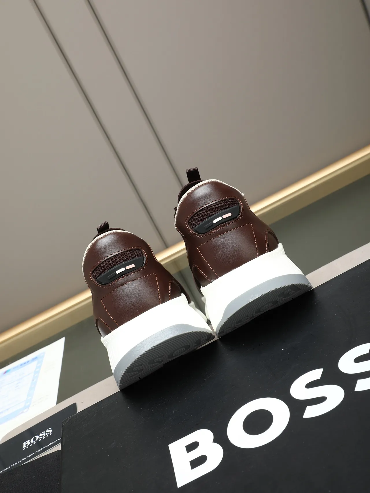Hugo Boss Sneakers Lifestyle en Tricot et Cuir Marron 3