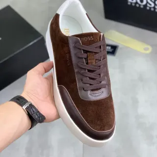 Hugo Boss 棕色麂皮和皮革拼面生活方式运动鞋