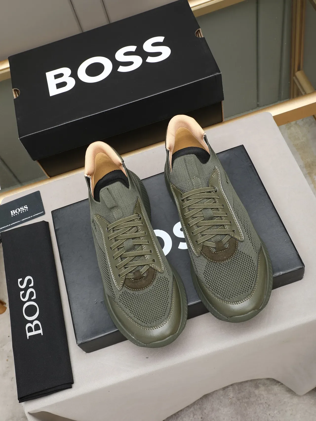 Hugo Boss 橄榄色针织网面生活方式运动鞋 2