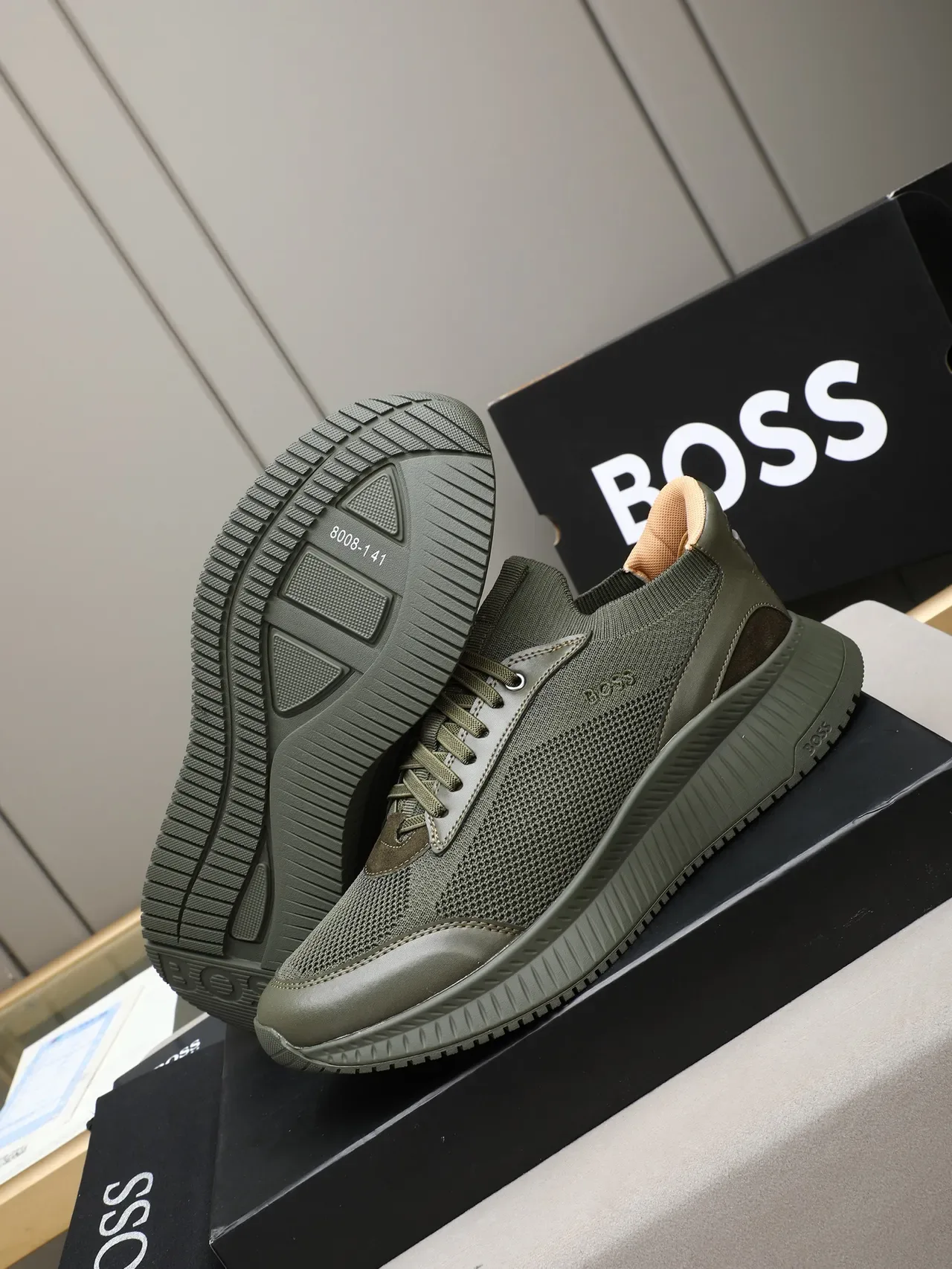 Hugo Boss 橄榄色针织网面生活方式运动鞋 4
