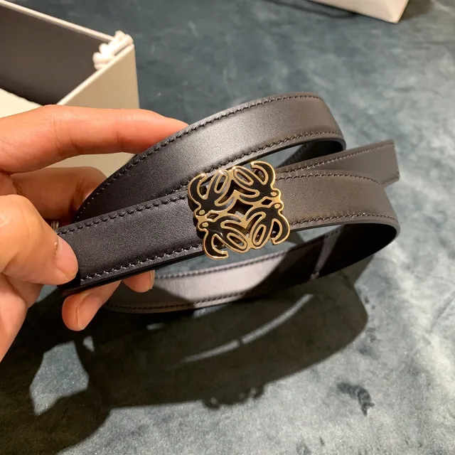 Loewe Anagram حزام جلد أسود 4