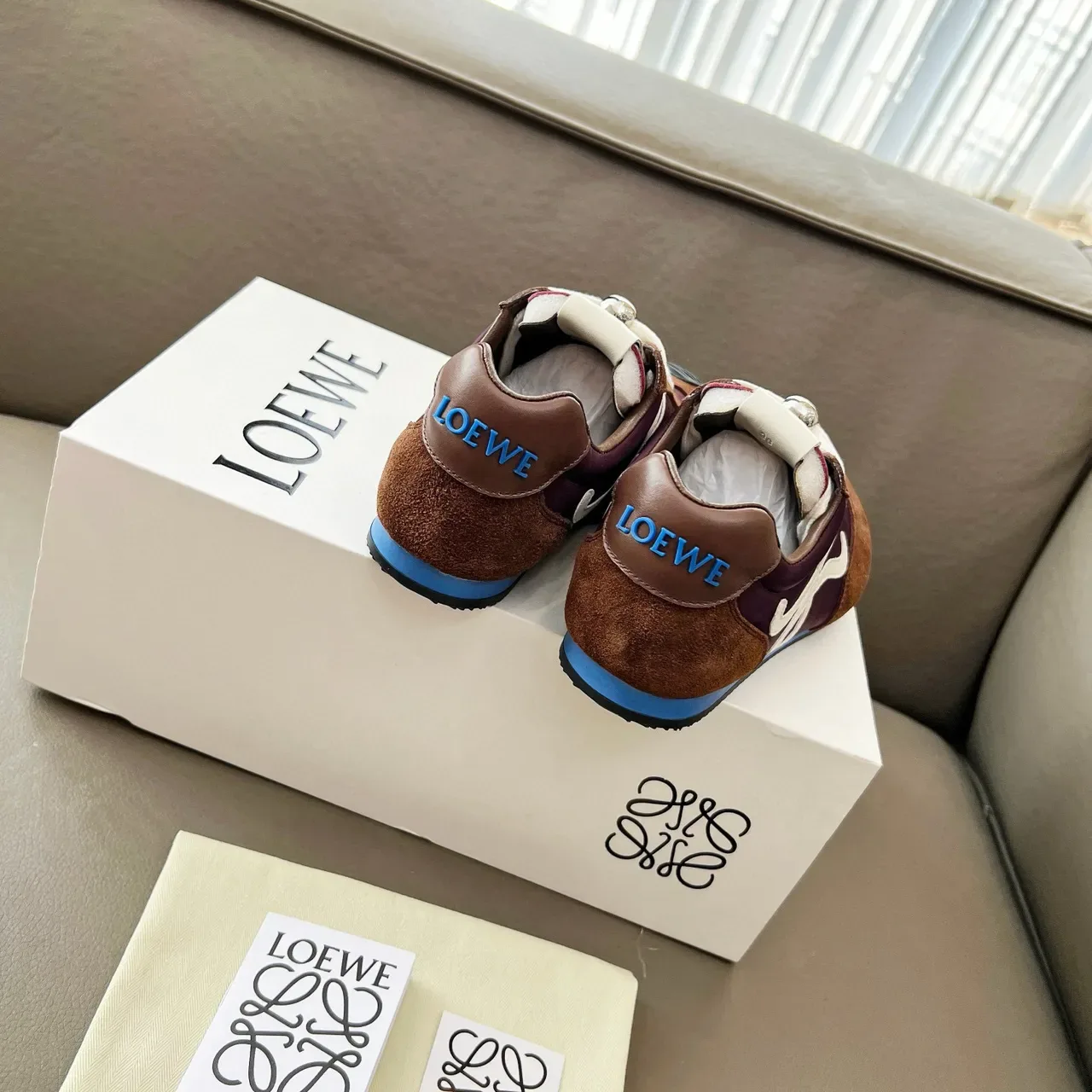 Loewe Flow Runner Brown Purple White 生活方式运动鞋 2