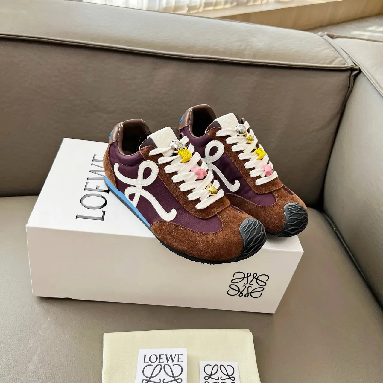 Loewe Flow Runner Brown Purple White 生活方式运动鞋 6