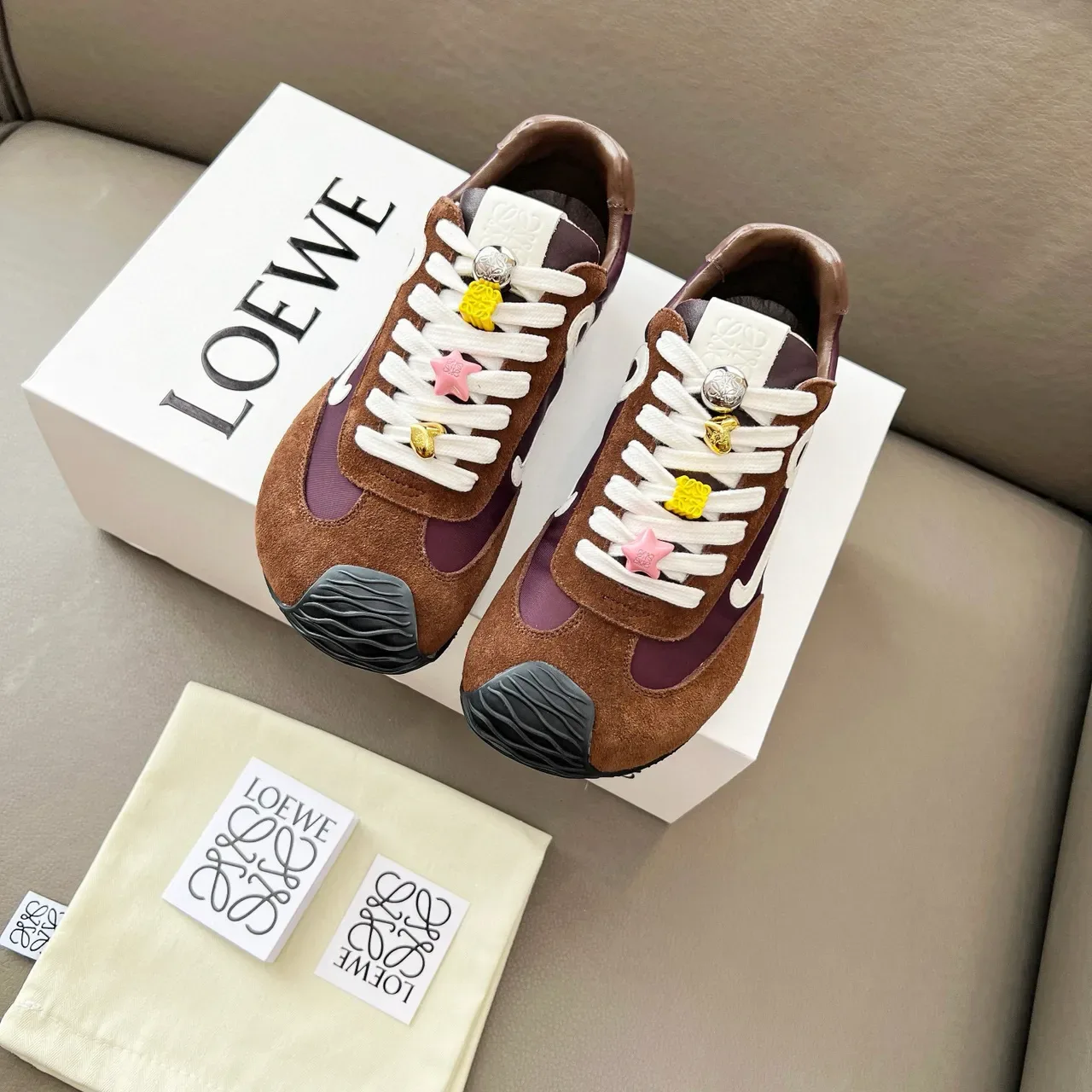 Loewe Flow Runner Brown Purple White 生活方式运动鞋 9
