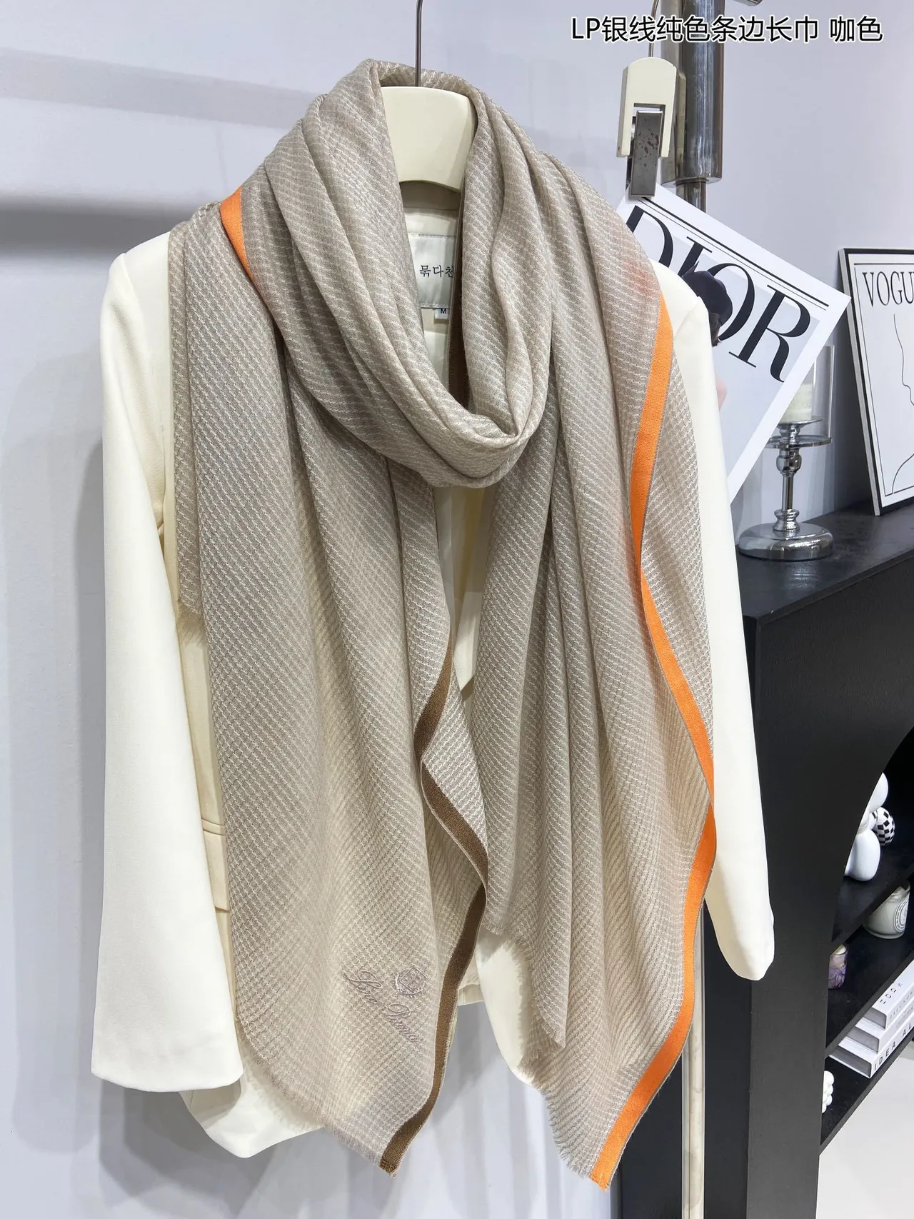 Loro Piana Beige Orange Tissé Brodé Logo Cachemire Écharpe 7