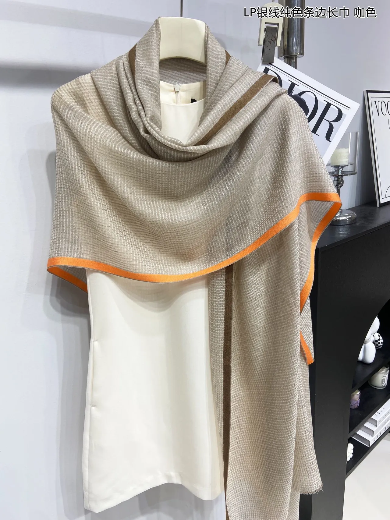 Loro Piana Beige Orange Tissé Brodé Logo Cachemire Écharpe 8