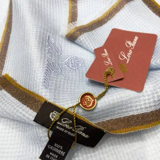 Loro Piana Blue Gold Tecido Leve Bordado Script de Marca Cachecol de Cashmere