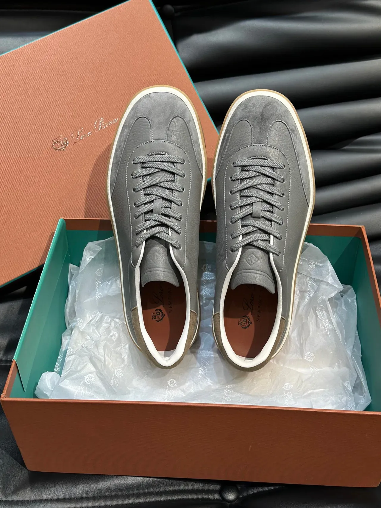 Loro Piana 灰米低帮麂皮皮革混搭生活方式运动鞋 5