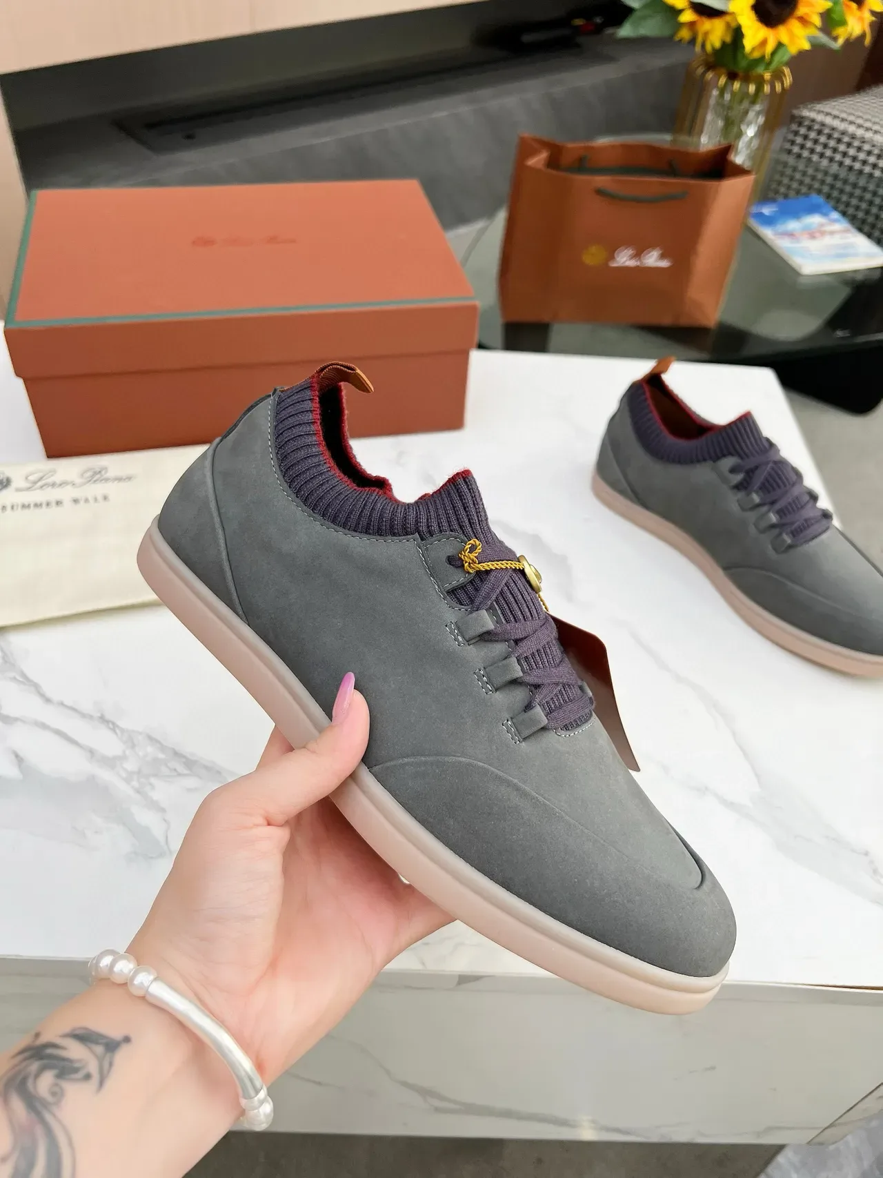 Loro Piana حذاء رياضي أسلوب حياة من السويد الرمادي بياقة تريكو 2