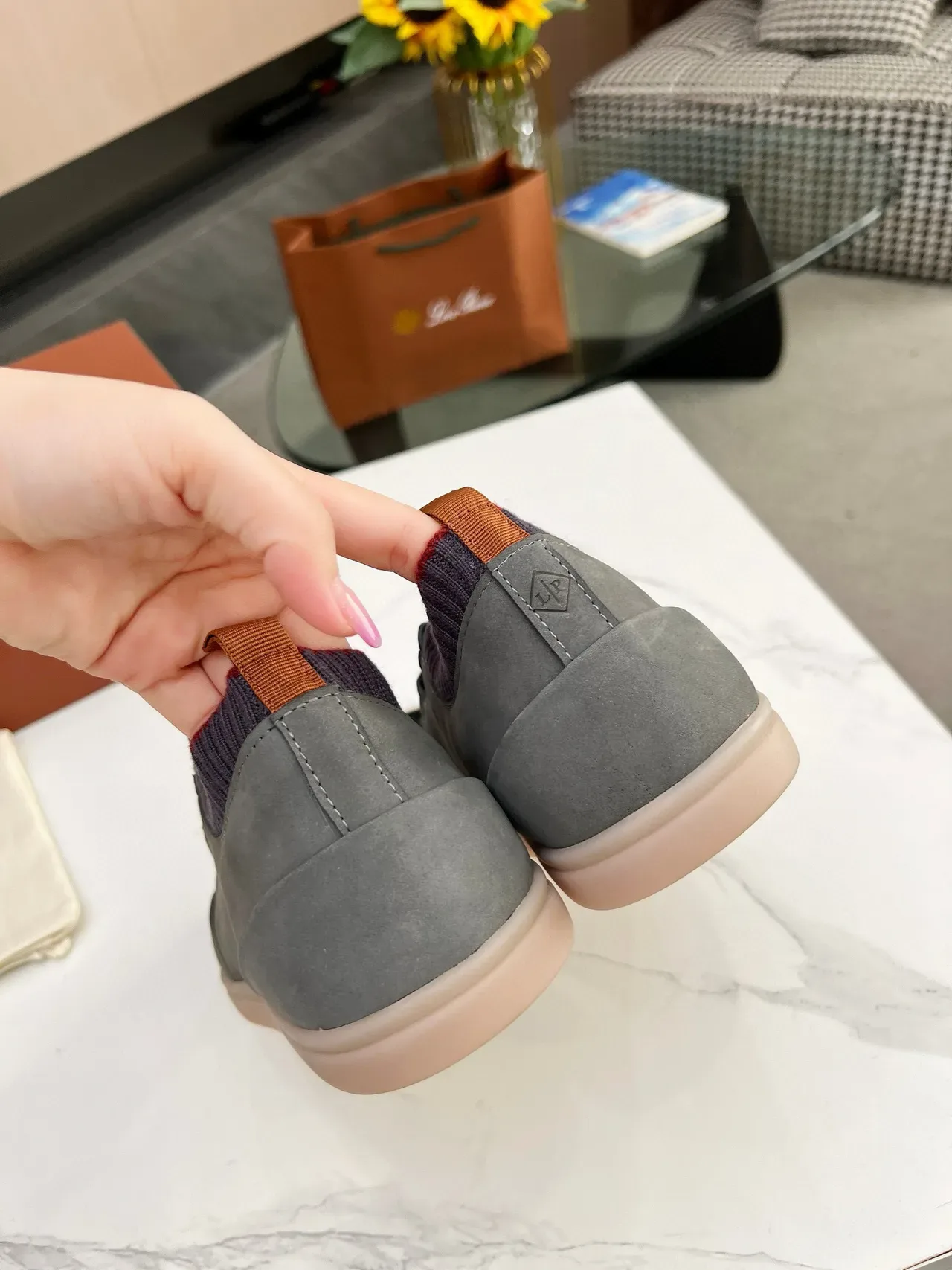 Loro Piana حذاء رياضي أسلوب حياة من السويد الرمادي بياقة تريكو 6