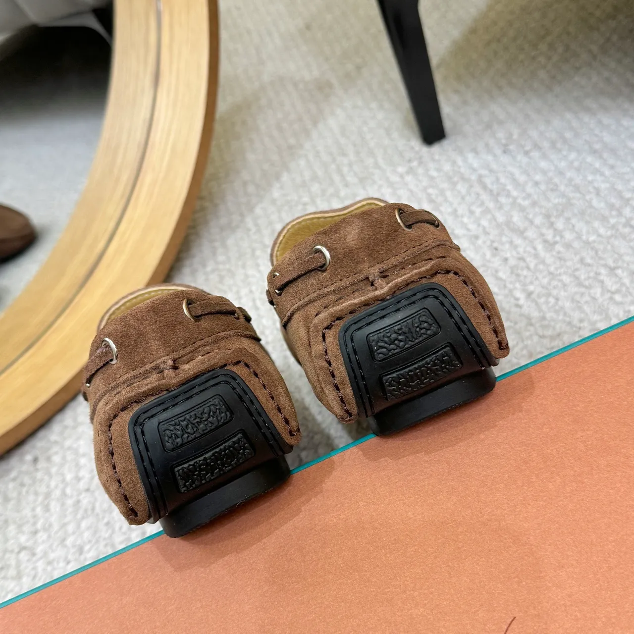 Loro Piana LP Dots Walk mocassins en daim marron 9