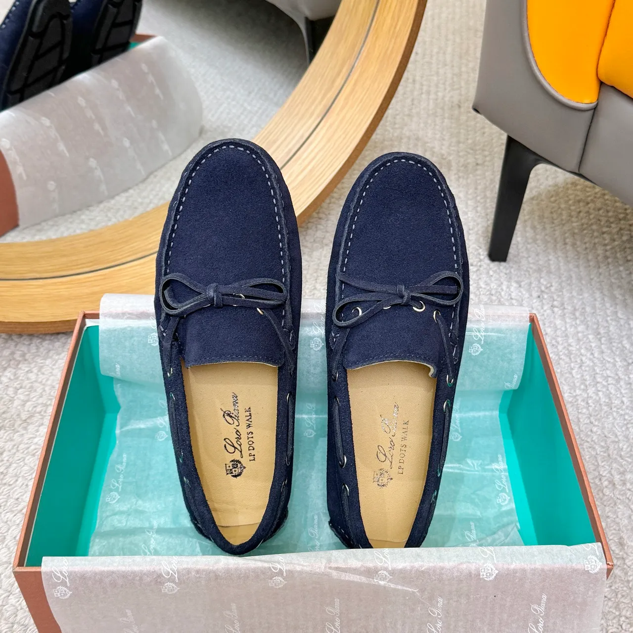 Loro Piana LP Dots Walk أحذية قارب سويد بحري 3