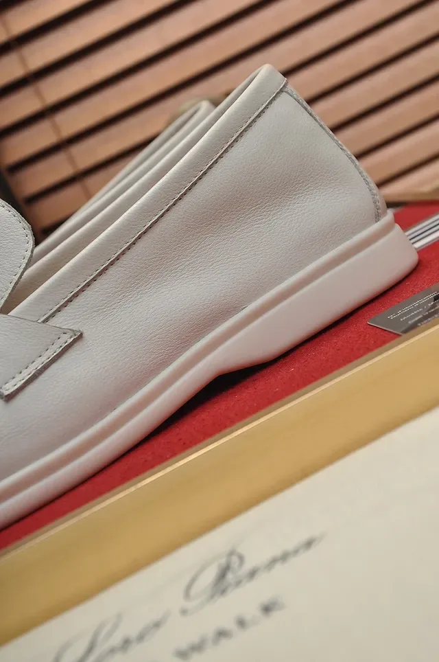 Loro Piana Mocassins en Cuir à Franges Avant 2