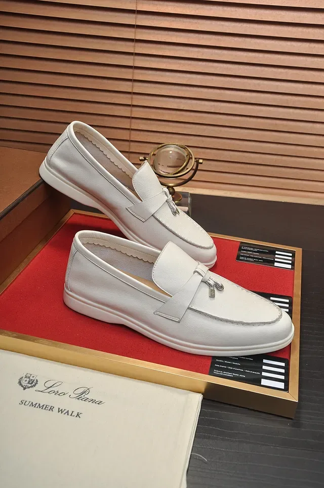 Loro Piana Mocassins en Cuir à Franges Avant 5