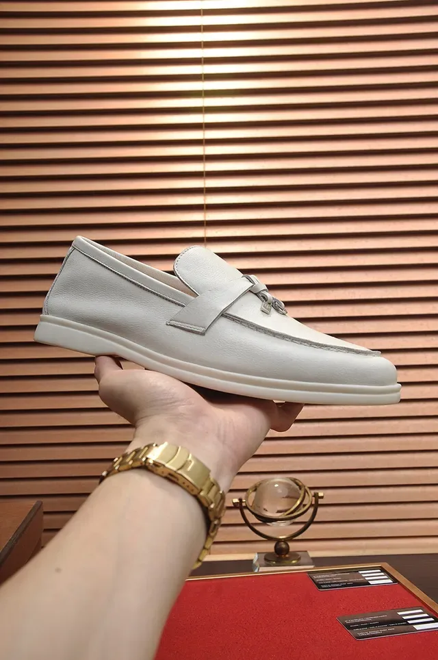 Loro Piana Mocassins en Cuir à Franges Avant 7