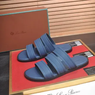 Loro Piana Sandália de três tiras Azul preto Sola moldada Sandália casual