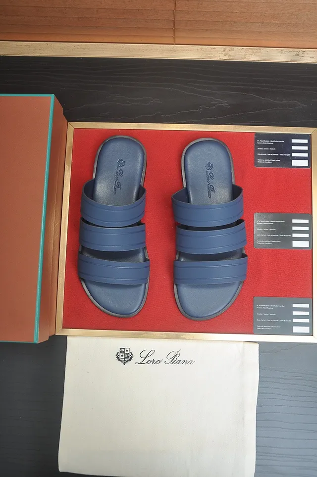 Loro Piana Sandália de três tiras Azul preto Sola moldada Sandália casual 2