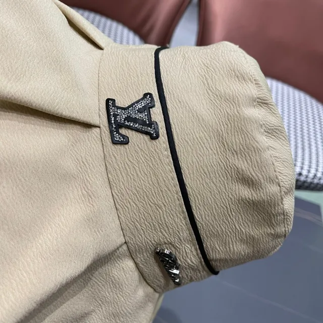 Louis Vuitton Beige Negro Borde Plisado Corona Estructurada Sombrero Cubo 7