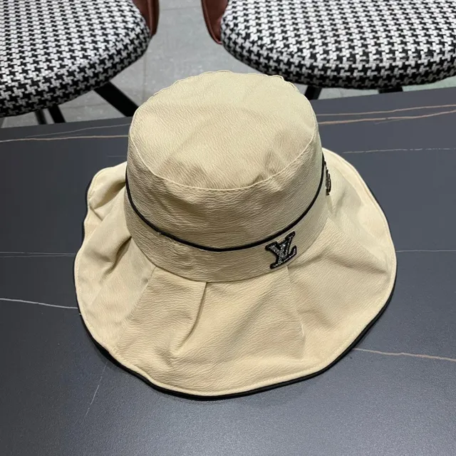 Louis Vuitton Beige Negro Borde Plisado Corona Estructurada Sombrero Cubo 9
