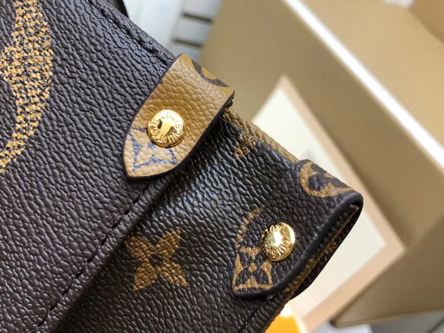 Louis Vuitton কালো বাদামী Monogram Canvas Rolled Leather Handles Tote Bag 4