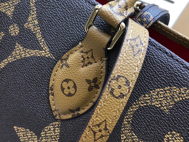 Louis Vuitton কালো বাদামী Monogram Canvas Rolled Leather Handles Tote Bag 5