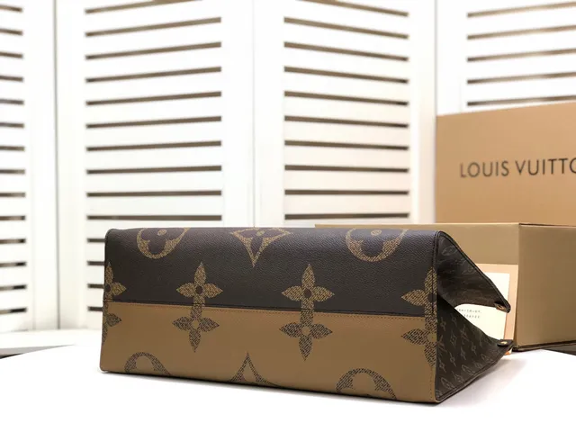 Louis Vuitton কালো বাদামী Monogram Canvas Rolled Leather Handles Tote Bag 6
