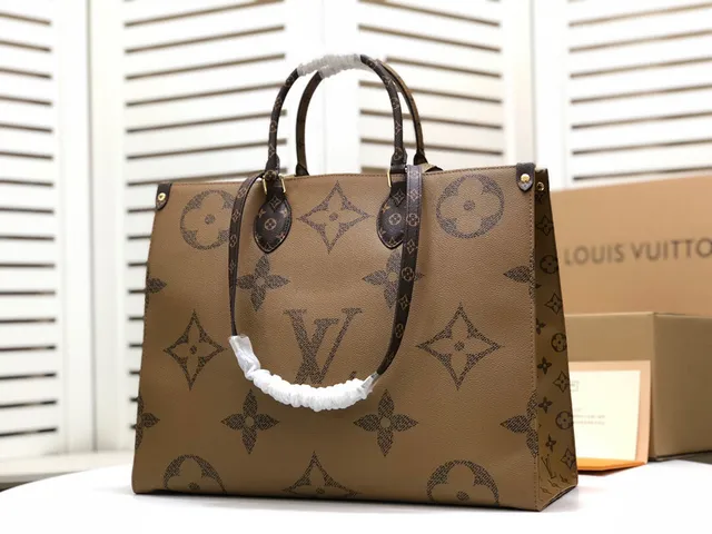 Louis Vuitton কালো বাদামী Monogram Canvas Rolled Leather Handles Tote Bag 9