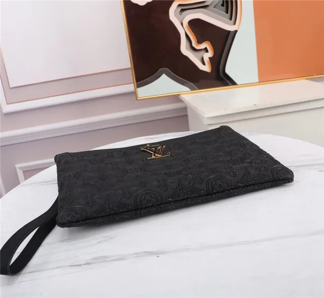 Louis Vuitton Black Gold Embossed Monogram Empreinte Leather LV Turn-Lock Clasp Wristlet 4