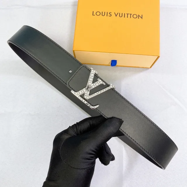 Louis Vuitton 黑色银色 超大号 花纹扣 刻花 花卉 图案 皮革腰带 2
