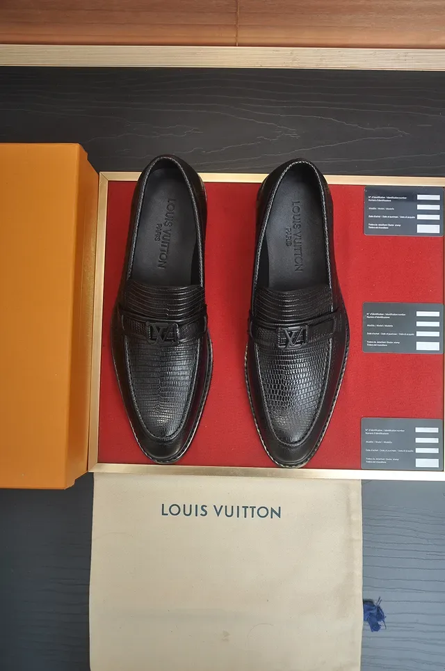 Louis Vuitton Black Textured Leather Monk Strap Loafers 5