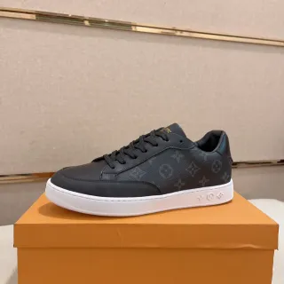 Louis Vuitton Sneakers Lifestyle Preto Branco com Impressão Monograma de Couro Silhueta Baixa