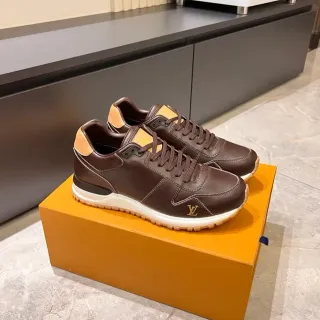 Louis Vuitton zapatillas lifestyle marrón beige con paneles de cuero low top
