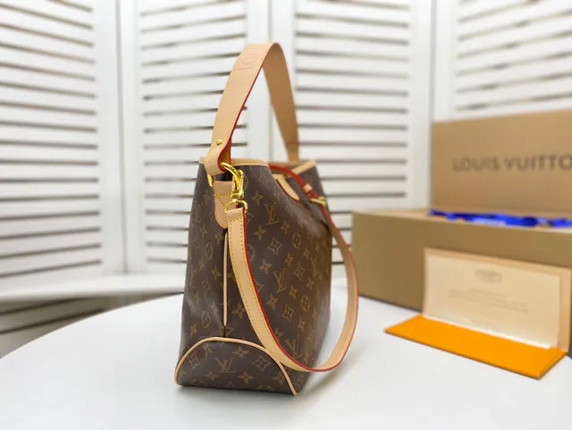 Louis Vuitton বাদামি বেইজ মোনোগ্রাম ক্যানভাস স্লাউচি হোবো সিলুয়েট হ্যান্ডব্যাগ 8